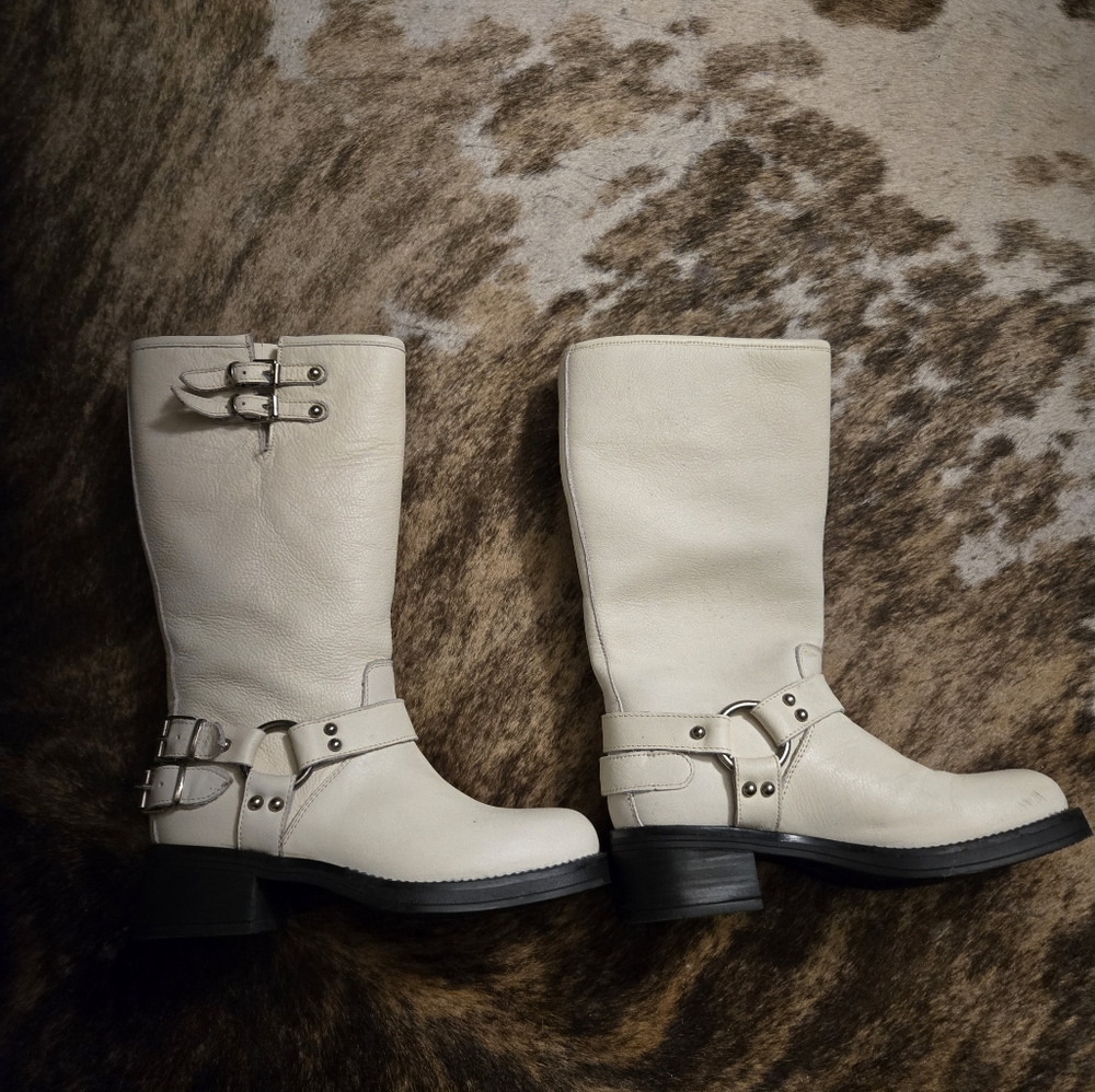 Steve Madden Cream Engineer/Harness Leather Boots